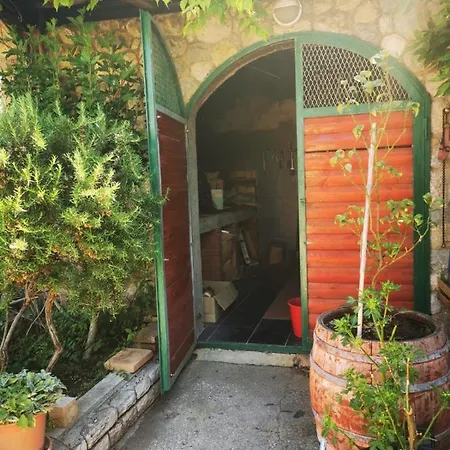 Nikolina Apartamento Ražanac